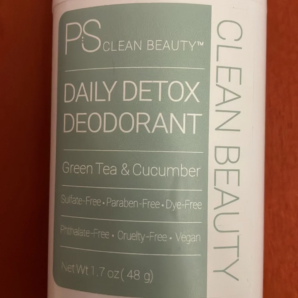 PS CLEAN BEAUTY  DAILY DETOX DEODORANT
